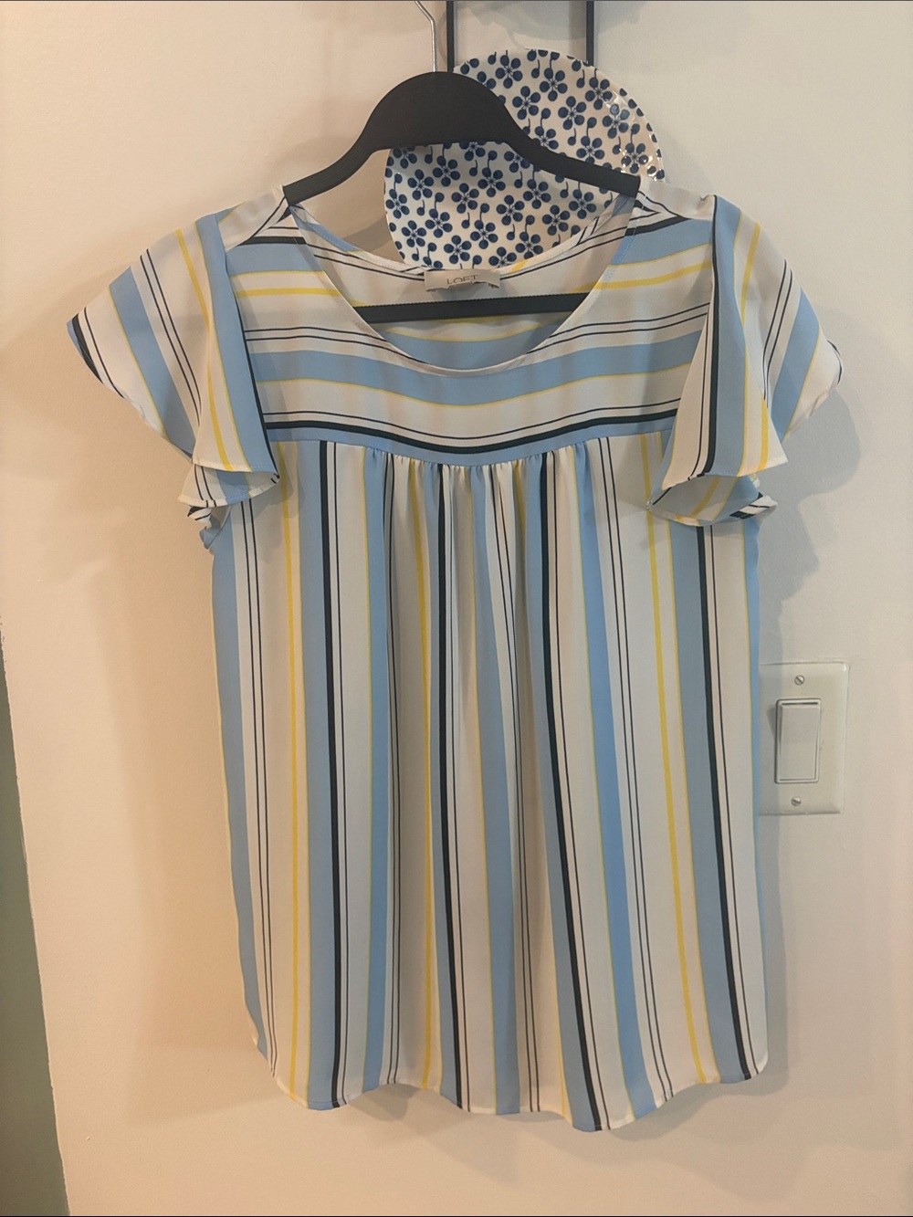 LOFT STRIPED FLUTTER SLEEVE BLOUSE